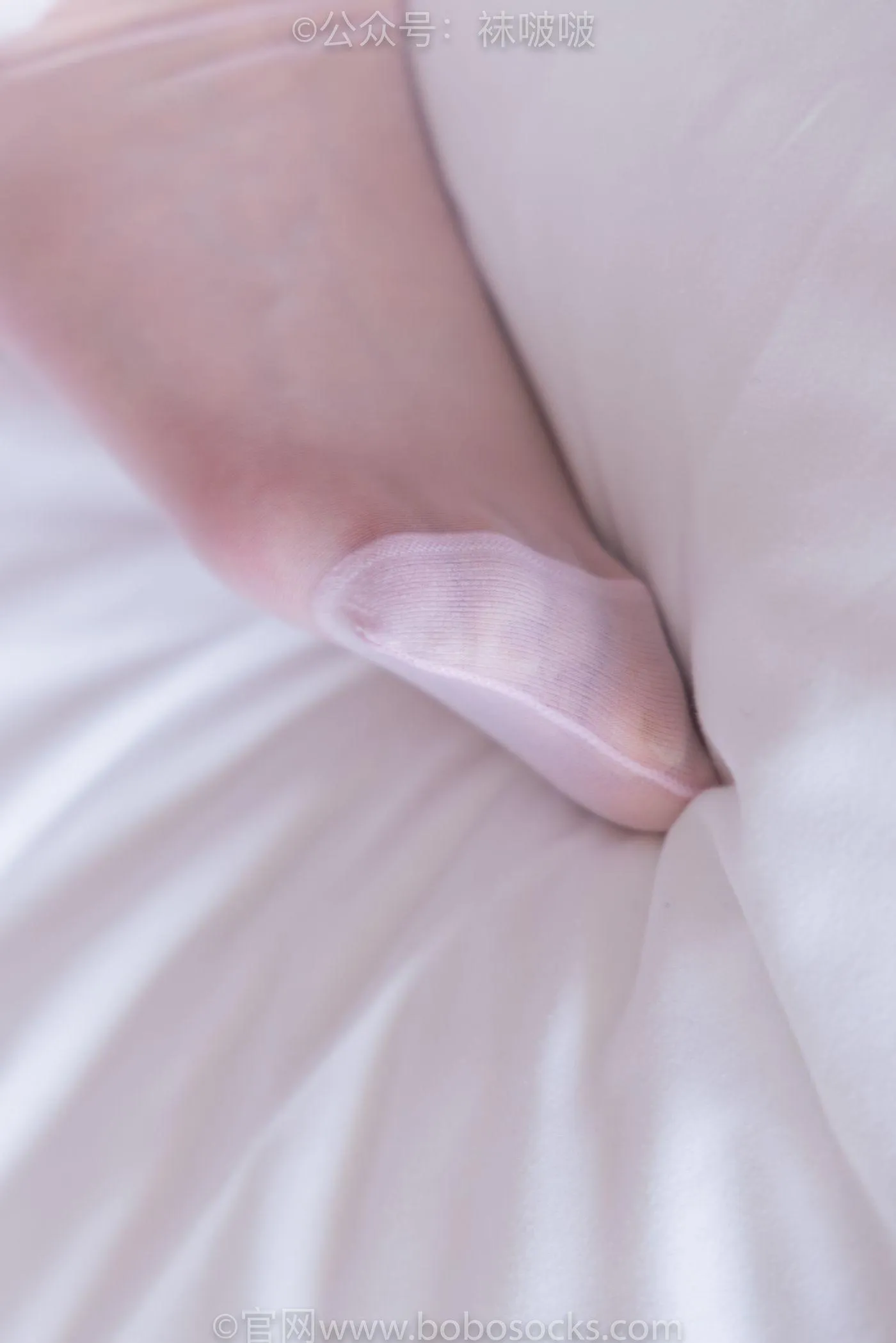 [BoBoSocks袜啵啵]NO.043 小甜豆-圣诞服、平底鞋、高跟鞋、白色渔网袜 [165P]插图